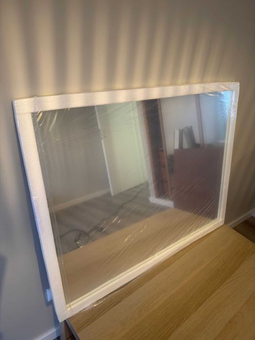 Espelho novo e ainda embalado