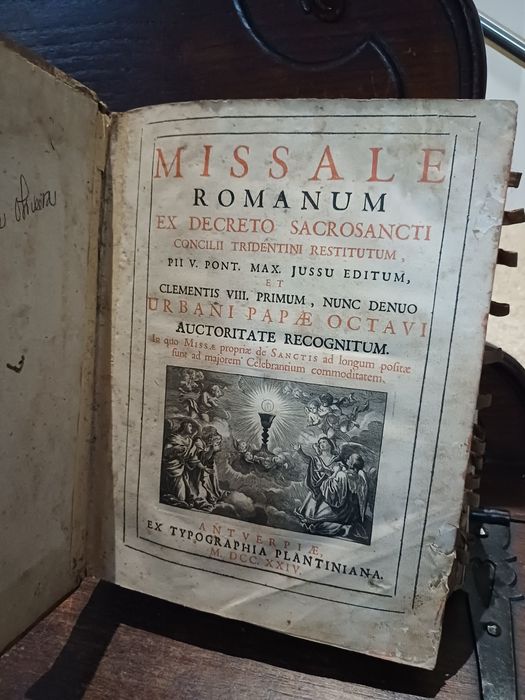 Missal romano antigo
