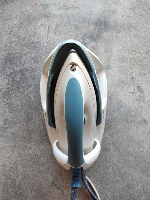 Ferro a Vapor Tefal Easy Pressing