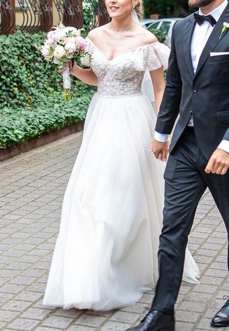 Suknia ślubna, rękawy a'la hiszpanka. Rozmiar S + welon GRATIS!