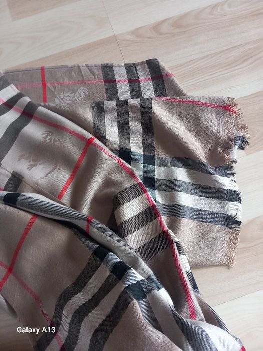 Duży kaszmirowy szalik burberry