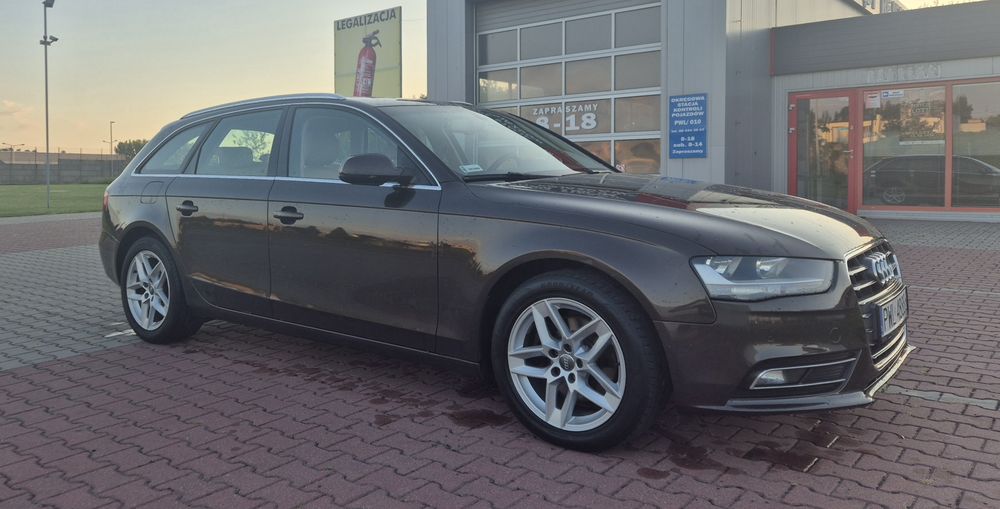 Sprzedam piękne Audi A4 B8 2012