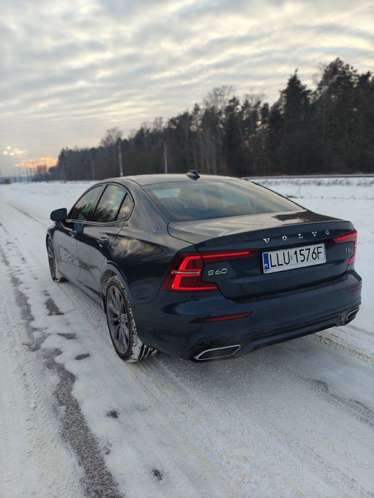 Volvo S60 III 2.0 T5 250 KM AWD 2021 43 tys. km | Full LED | R-design