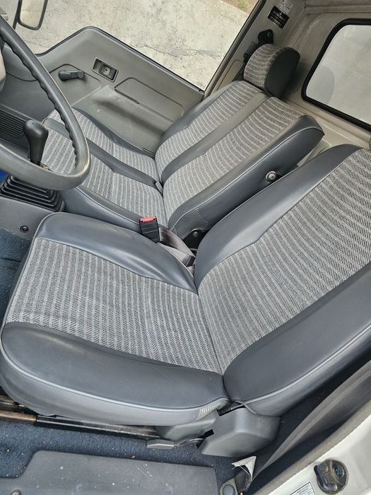 Mitsubishi canter bom estado