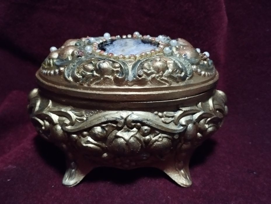 Старинная шкатулка "Королева Пруссии Луиза"(1776-1810), Германия