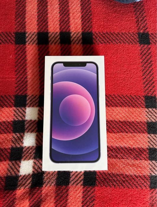 iPhone 12 with AirPods Pro 2nd Generation64552717681537122