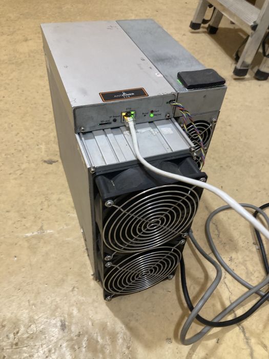 Аsic-майнер Bitmain Antminer T19 95 Th/s