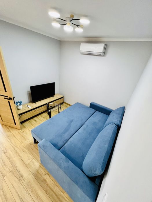 Подобово!2-х кімнатна квартира . Центр.вул. Коновальця 37