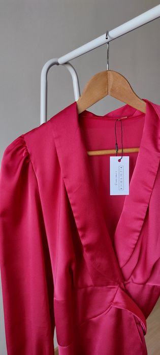 Vestido rosa escuro