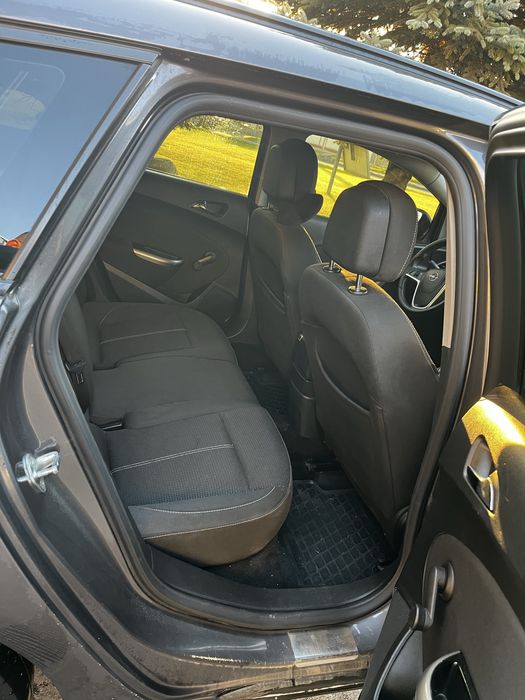 Opel Astra j 1.3 дизель