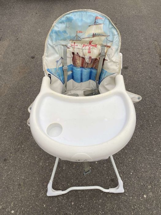 Стільчик для годування дітей