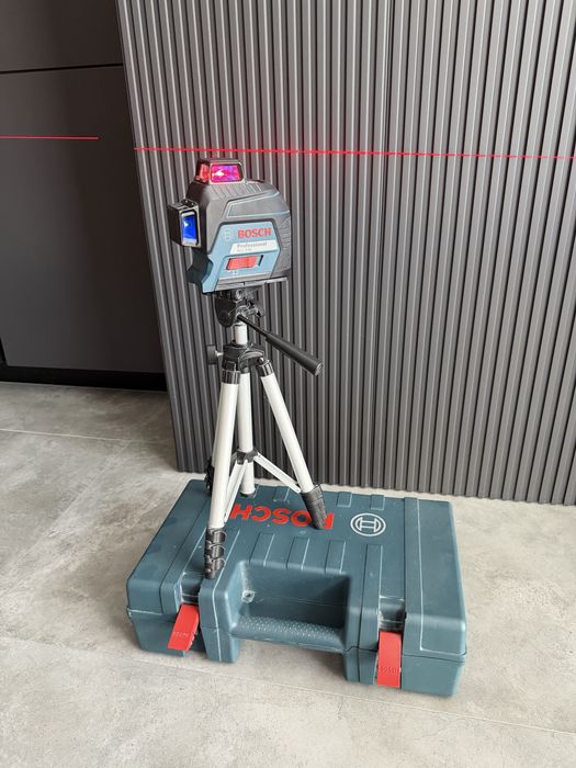 Лазерний рівень Bosch GLL 3-80