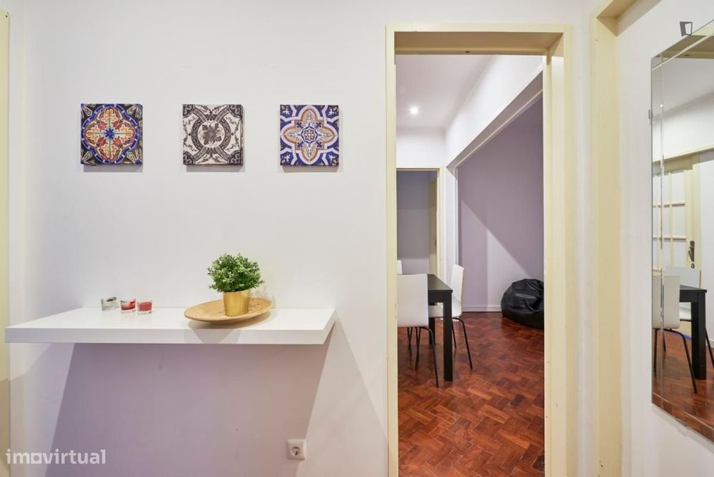 Quarto - localizado em Saldanha Lisbon