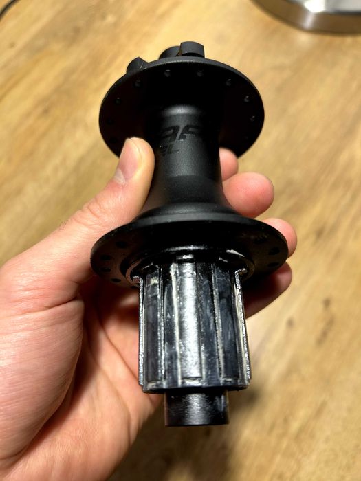 Piasta tylna DARTMOOR Reel v.2 Sztywna oś (Boost) 12x148 mm