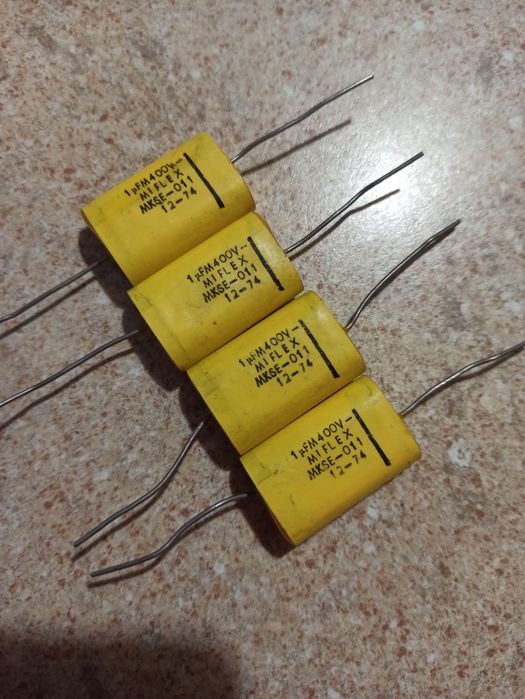 Kondensator MKSE 1uFM 400V MIFLEX 4 szt