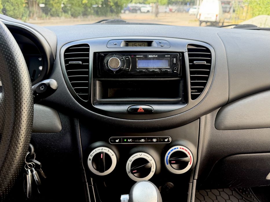 Hyundai i10 2008 автомат a/c