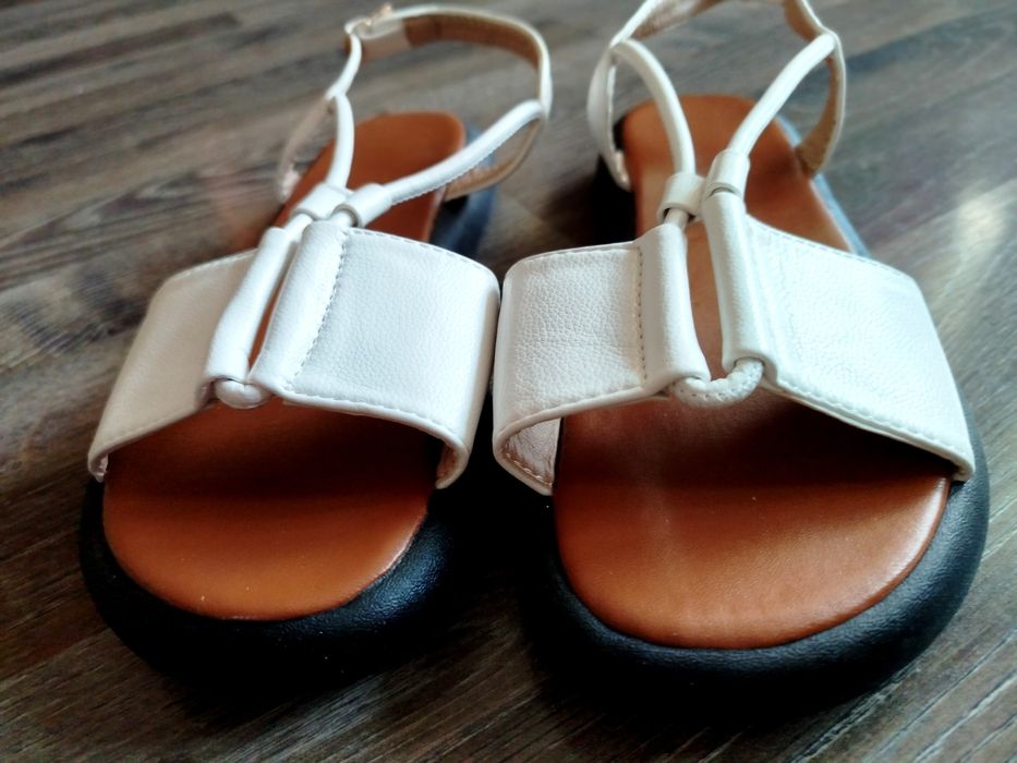 Sandały damskie typu  Ecco