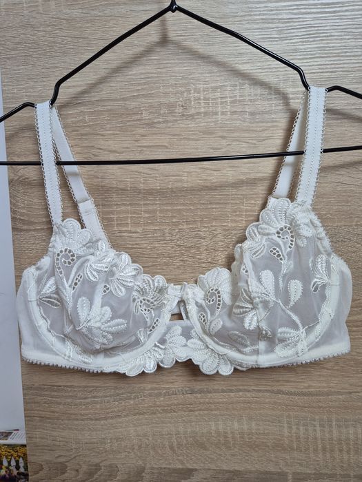 Triumph International Sweet Flirt 80B – delikatna koronka, stan idealn