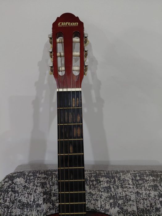 Guitarra Clifton