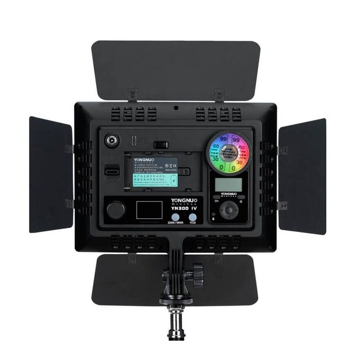 відеосвітло LED  Yongnuo YN-300 IV RGB (3200-5600K)