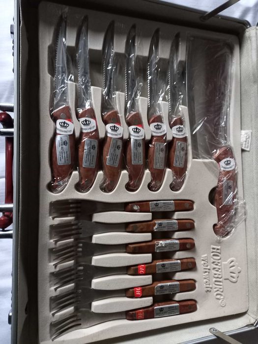 Столовый набор Hoffburg