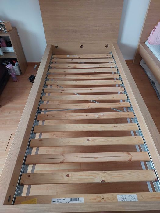 CAMA de solteiro  óptimo estado do Ikea cama e estrado.  Sem colchao