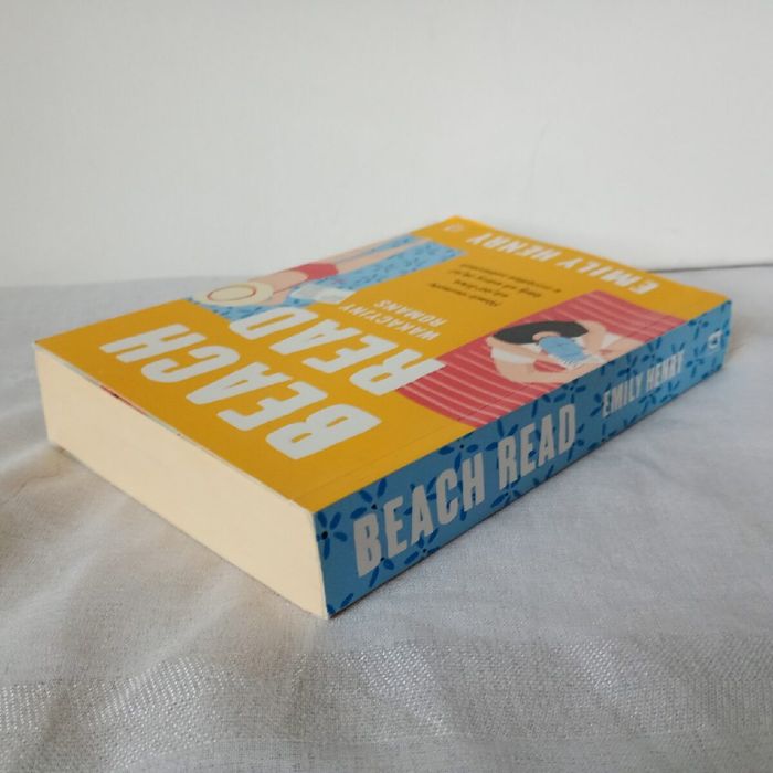 Beach Read. Emily Henry