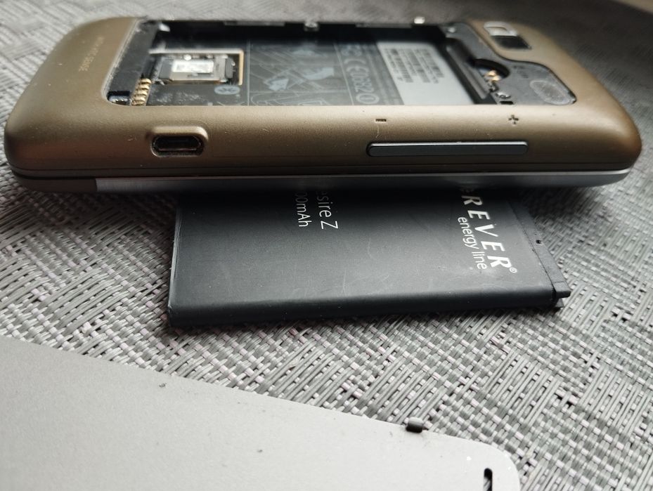 HTC Desire Z- Super Stan