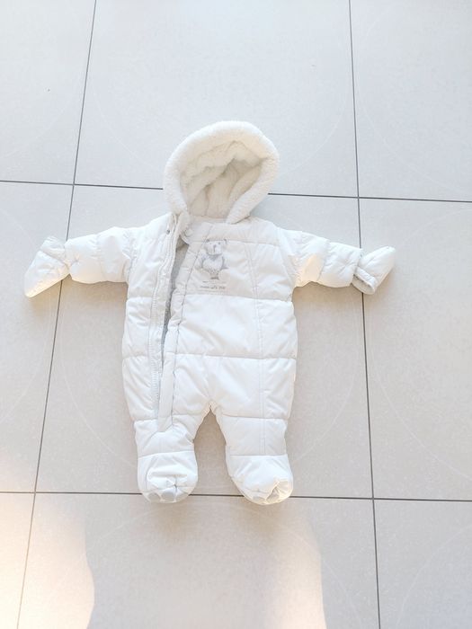 Zimowy kombinezon dla noworodka