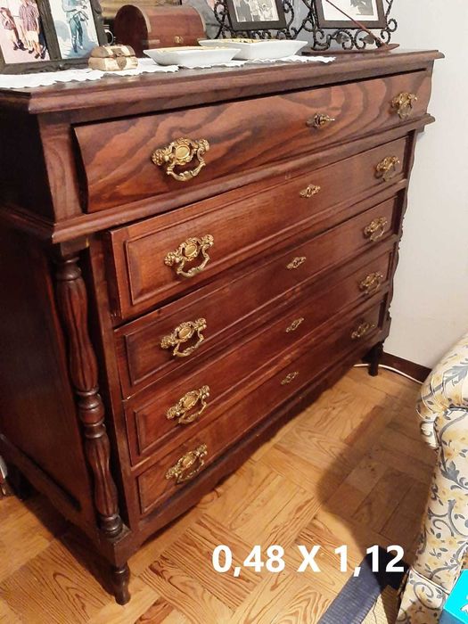 Mobiliário - Quarto de solteiro antigo