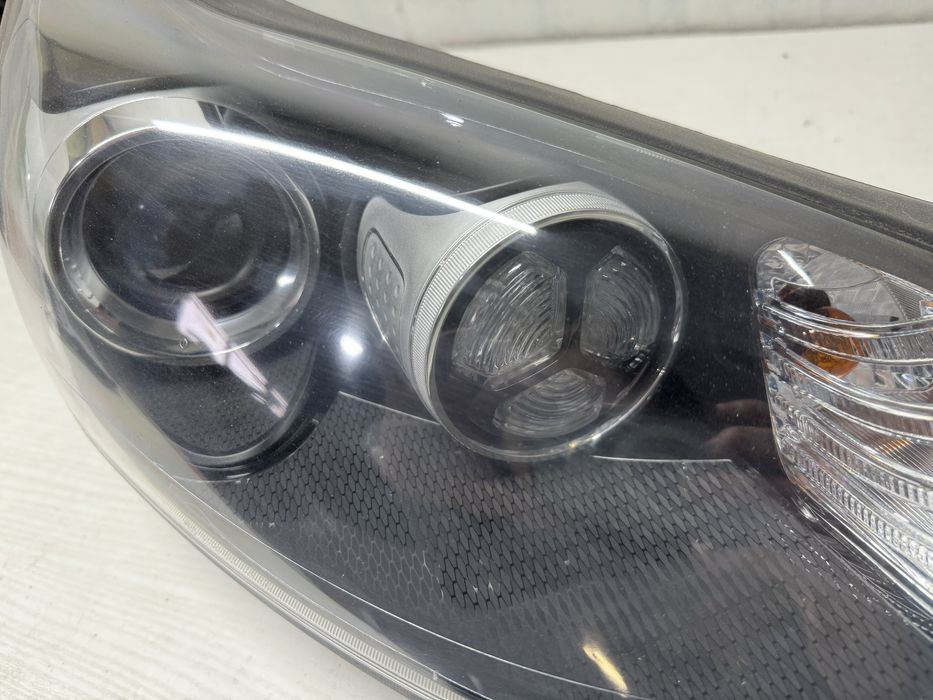 Фара права led+галоген на Kia Sportage 4 (2017-2021)