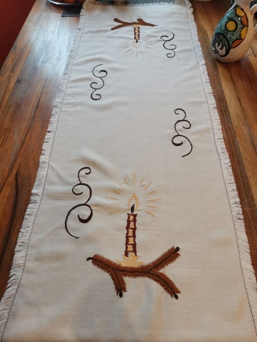 Świąteczny, haftowany bieżnik, serweta na stół, ławę