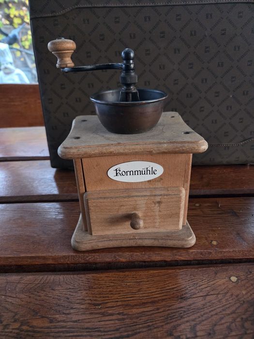 Sprzedam extra młynek do zbóż Zassenhaus Kornmühle model 190.