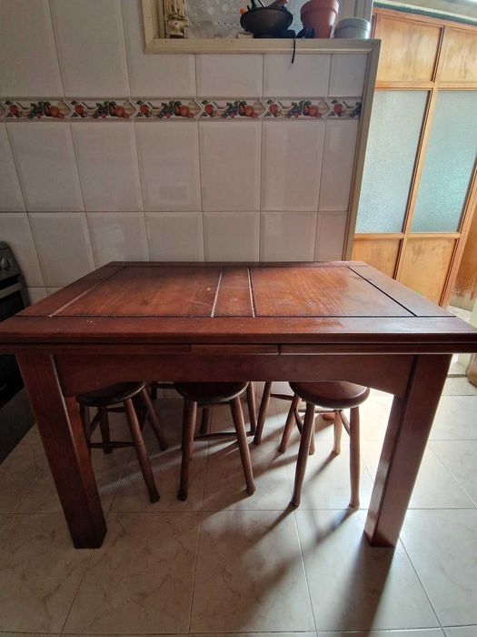 Mesa de Cozinha em madeira