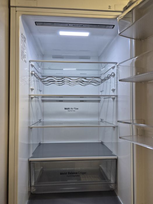 Wyświetlacz i inne części lodówka LG