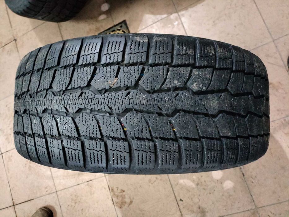 Зимові шини TOYO 235/55/17