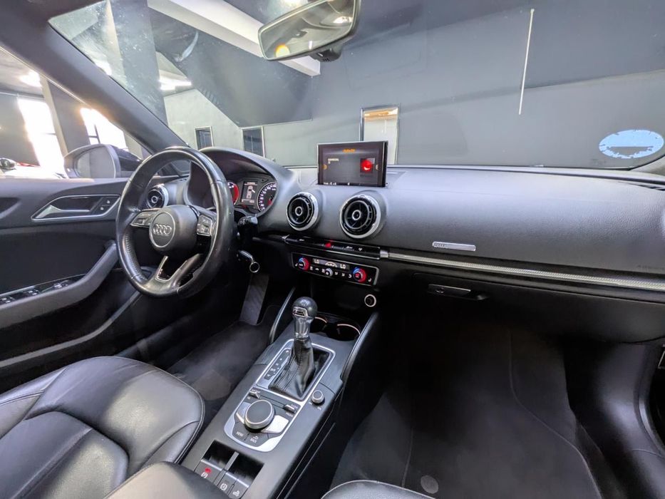 Audi A3521703364976322564