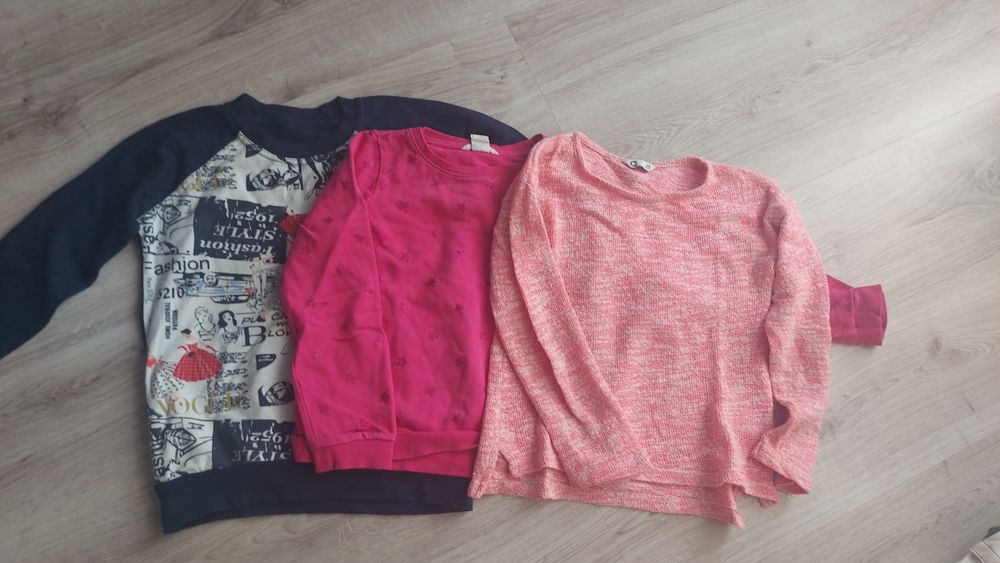 3 Bluzy 128/140 cubus hm