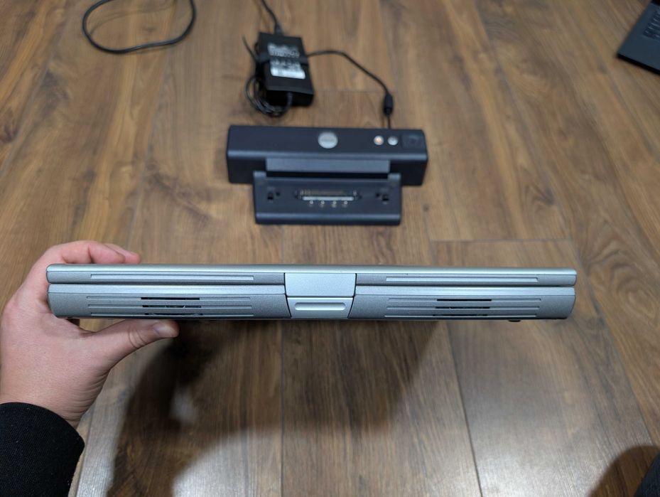 Машина часу ноутбук DELL Inspiron 8600 Pentium 4 Nvidia Geforce FX5200