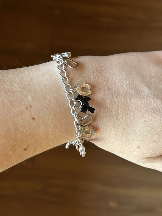 Bransoletka z zawieszkami