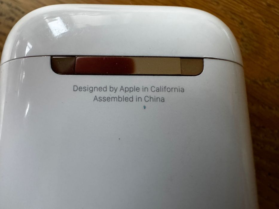 Продам годинник Apple Watch та навушники AirPods