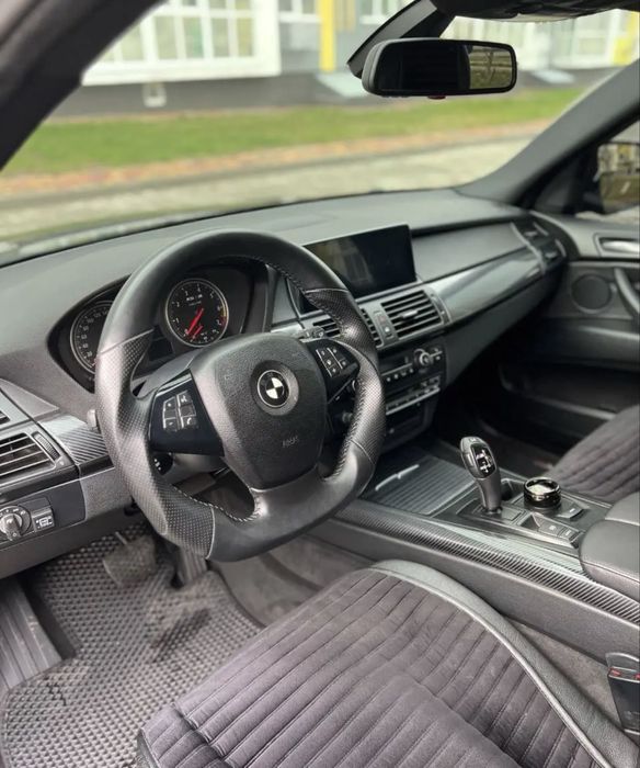 BMW X5 E70 4.8i