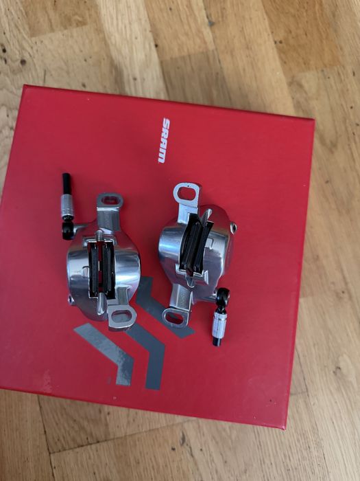 Zaciski hamulcowe hydrauliczne SRAM RED