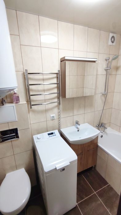 Продам 2 кімнатну квартиру смт. Слобожанське (Ювілейний)