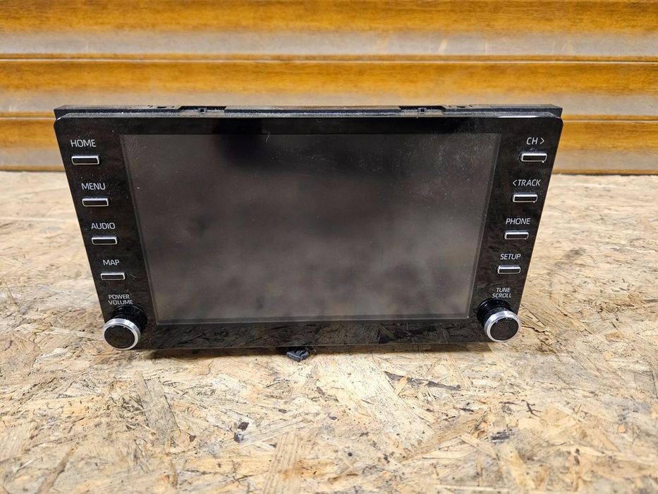 TOYOTA COROLLA E21 RADIO