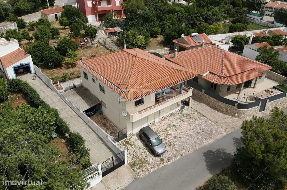 Moradia T3 c/ Garagem e Terreno em Messines de Baixo