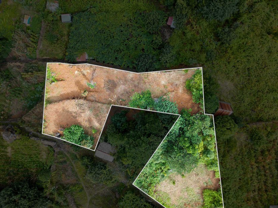 Terreno com vistas de sonho no Arco de São Jorge