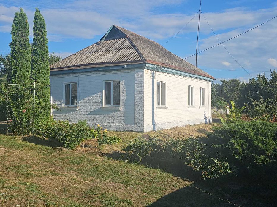 Продаж будинку неподалік центру Яготина, Київська область Є відеоогляд