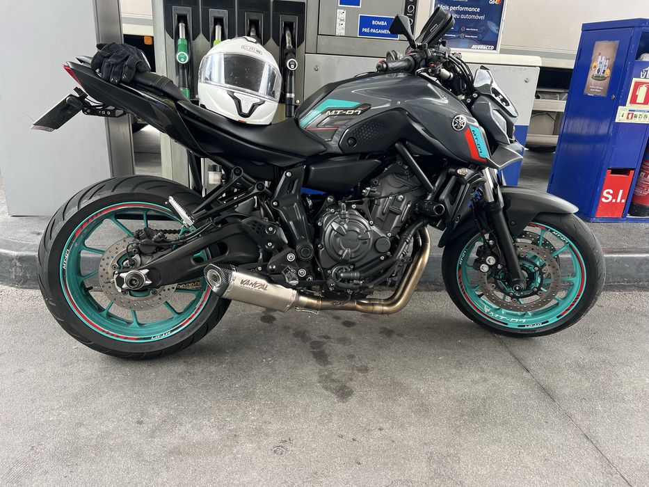 Yamaha MT-07 Cyan Storm