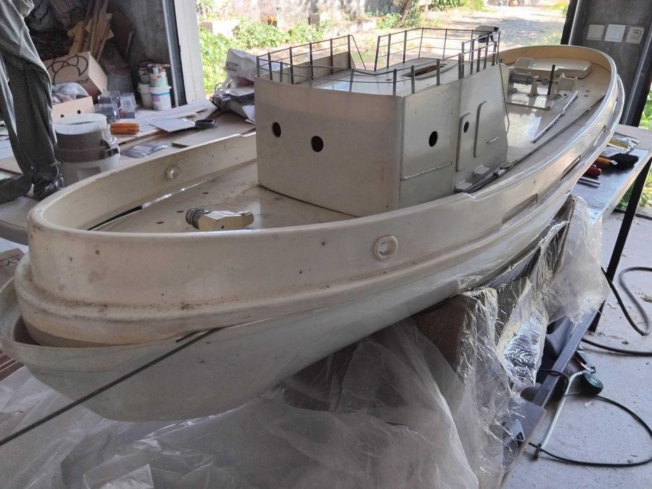 Barco rc da marca Robbe 1.15m